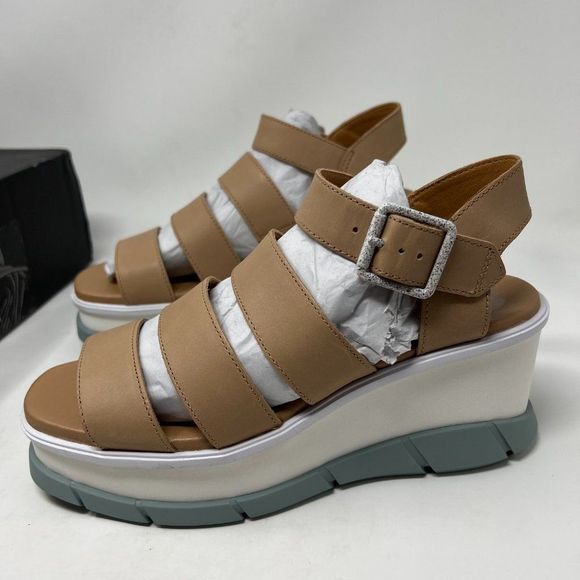 Sorel Tan and White Women's Sandals - Picture 3 of 11